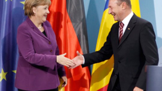 Discuţie telefonică Angela Merkel - Traian Băsescu