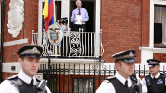 Julian Assange cere SUA să înceteze "vânătoarea de vrăjitoare"