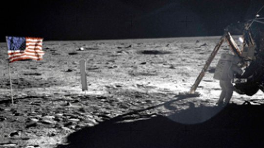 Decesul lui Neil Armstrong, "cauzat de complicaţii cardiace"