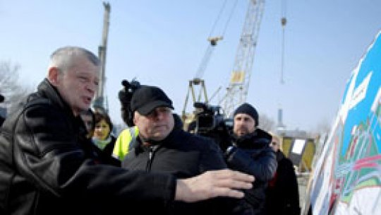 Liber pentru autostrada suspendată din Capitală