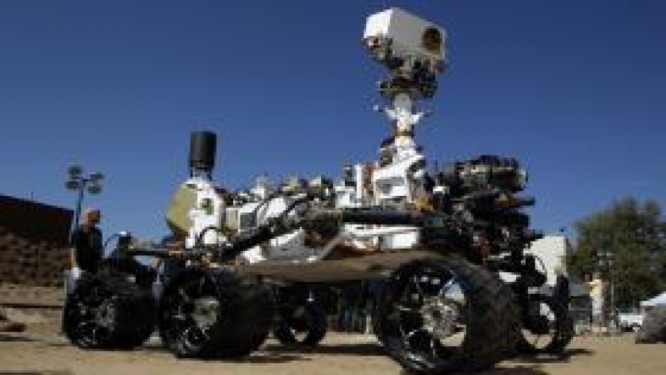 Robotul Curiosity a ajuns pe Marte