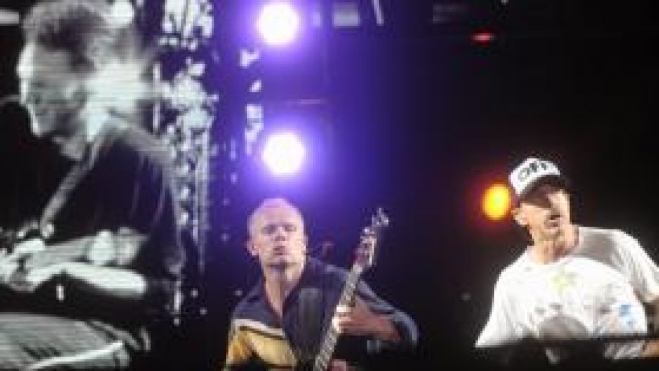 Red Hot Chilli Peppers au concertat în premieră în România