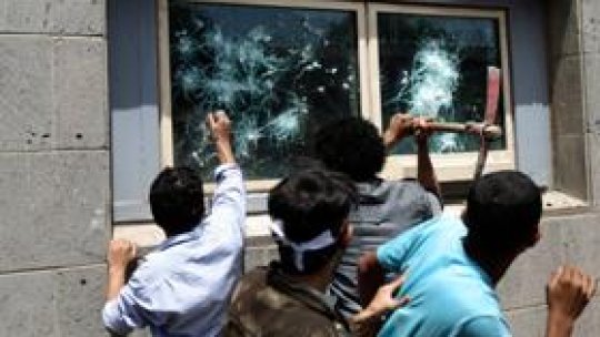 Ambasada SUA din Yemen, luată cu asalt de protestatari