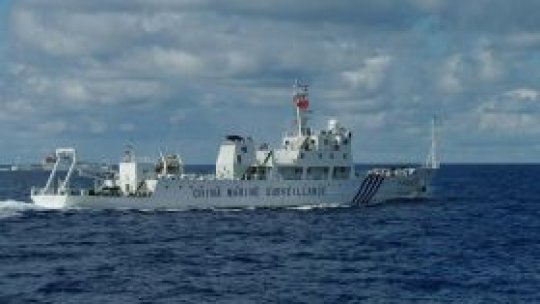 Nave aparţinând Chinei, în apele disputate cu Japonia