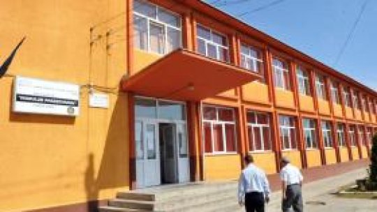 O treime din şcoli, neautorizate