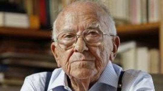 A murit Santiago Carrillo