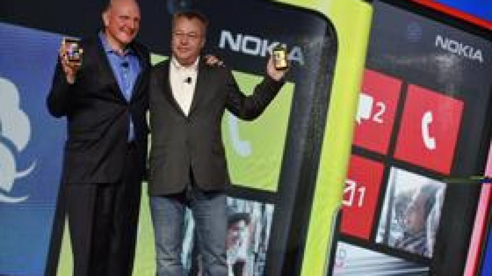 Acţiunile Nokia au scăzut dramatic după lansarea Lumia