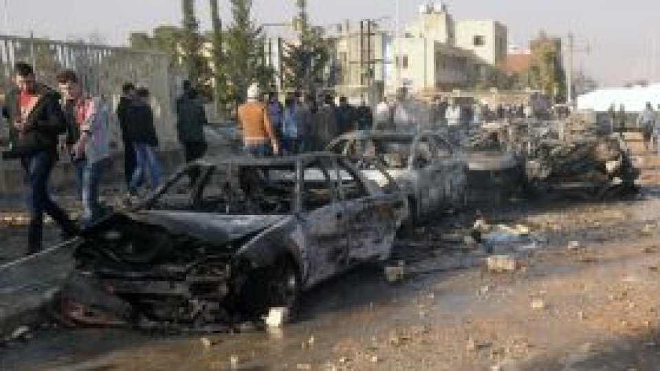 Zeci de morţi într-o explozie produsă la universitatea din Alep