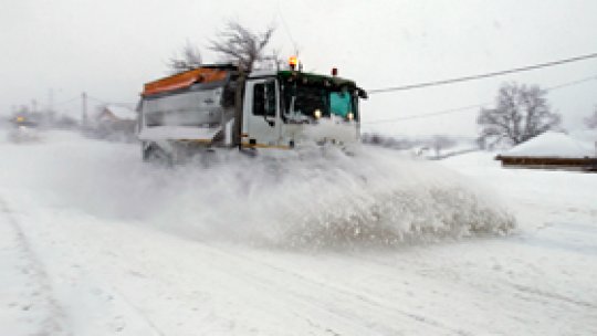 Drumuri naţionale închise din cauza zăpezii
