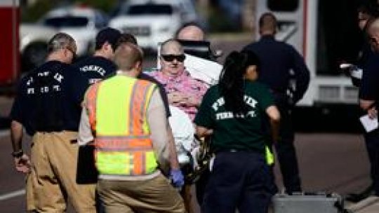 Un mort şi patru răniţi într-un atac armat în SUA