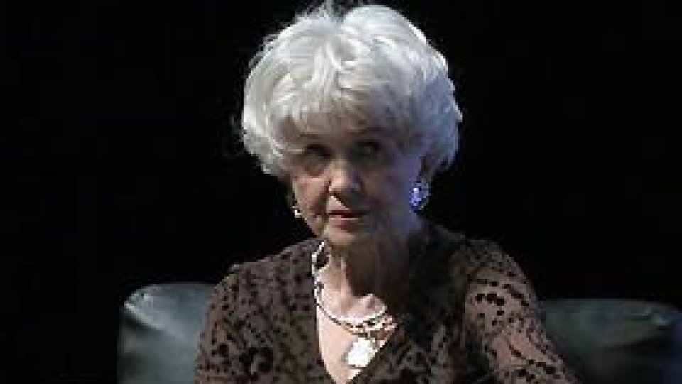 Alice Munro (Canada) a primit premiul Nobel pentru literatură