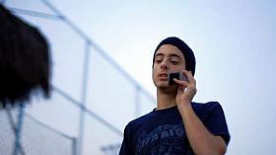 Servicii de internet şi telefonie mobilă, comparate pe internet