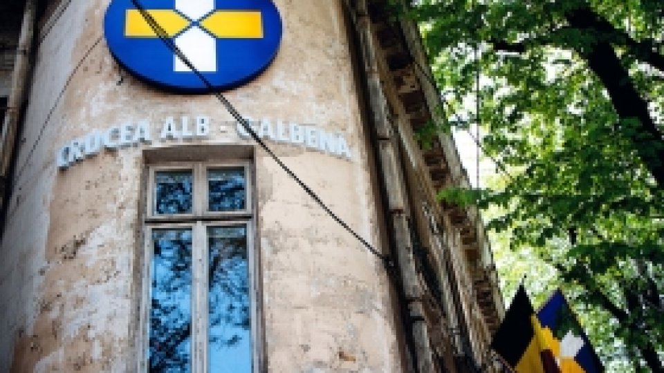 Fundaţia Crucea Alb - Galbenă, un deceniu de activitate