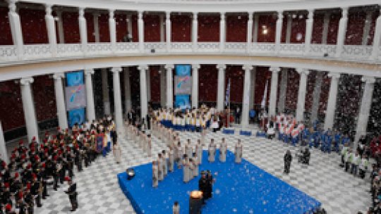 Vladimir Putin a aprins cupa simbolică a flăcării olimpice