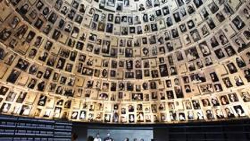 Sesiune dedicată zilei  victimelor Holocaustului din România