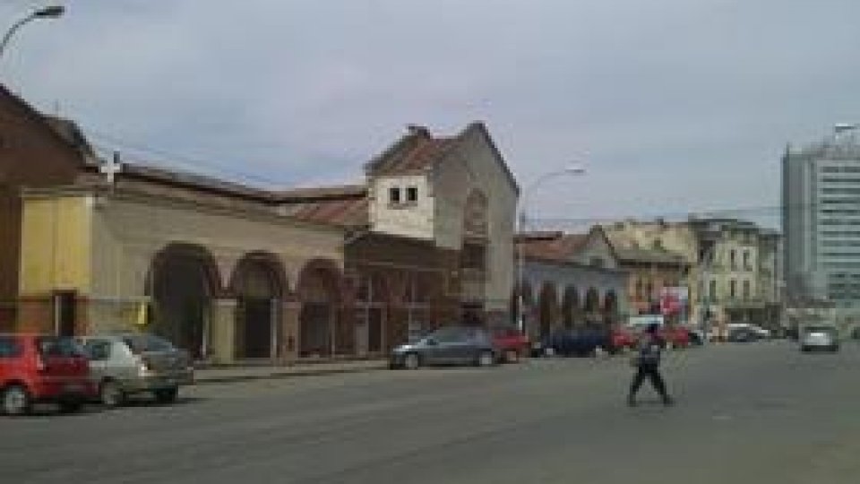 Primăria "nu are bani să reconstruiască Hala Matache"
