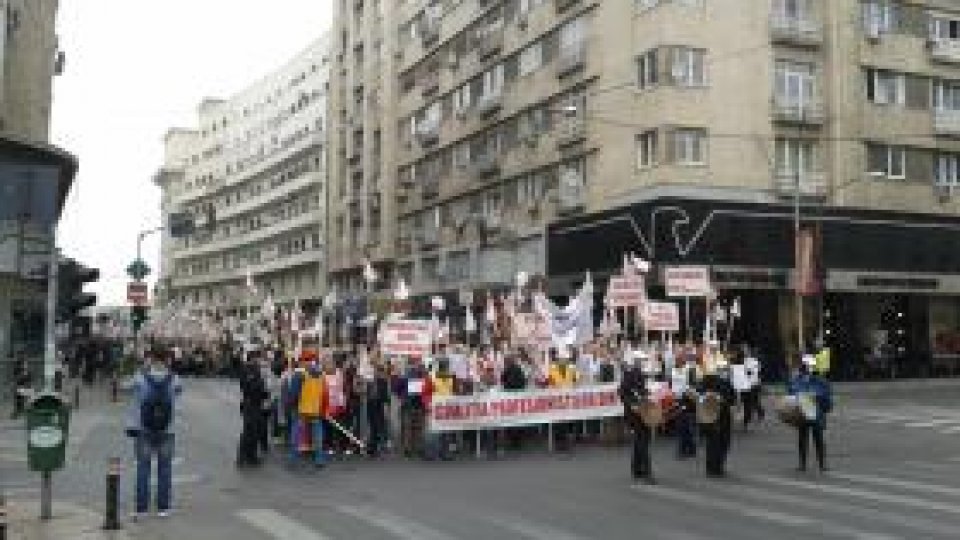 Marş de protest al angajaţilor din sistemul sanitar