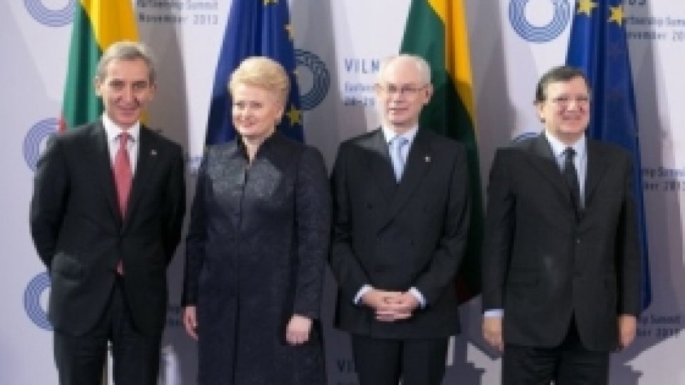 Primele reacţii în R. Moldova după parafarea acordului cu UE