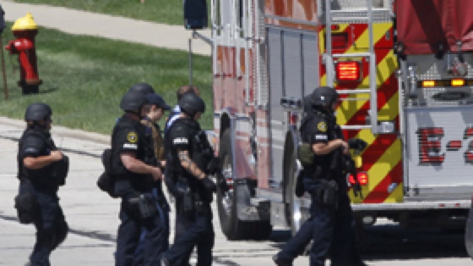 Focuri de armă într-un mall din New Jersey