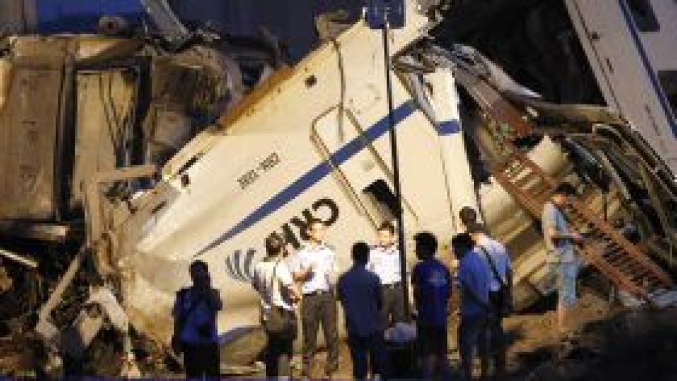 Accident feroviar în New York, soldat cu cel puţin două victime