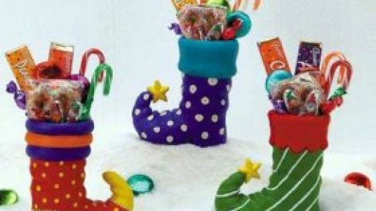 Moş Nicolae la români