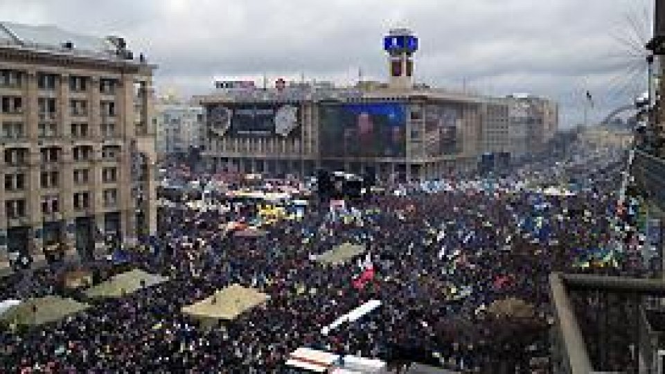 UE şi SUA critică intervenţia împotriva demonstranţilor la Kiev