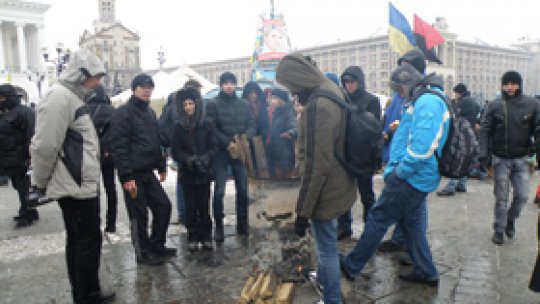 Manifestanţi din Ucraina se îndreaptă spre Kiev 