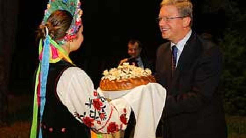 UE "suspendă" discuţiile cu Ucraina privind Acordul de asociere