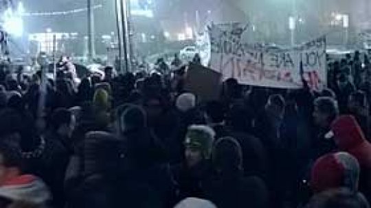 Proteste în Bucureşti faţă de modificările aduse Codului Penal