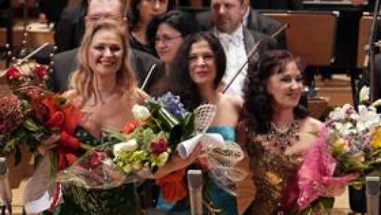 Cele Trei Dive au strălucit la Sala Radio