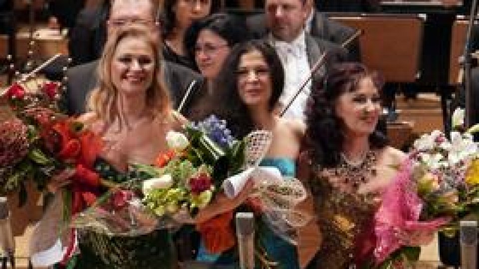 Cele Trei Dive au strălucit la Sala Radio