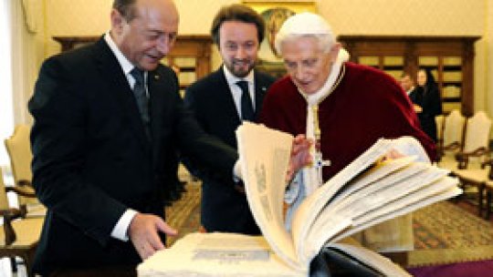 Papa Benedict al XVI-lea l-a primit pe Traian Băsescu