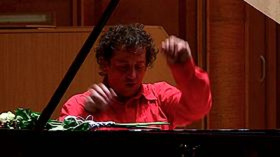 Turneul Pianului călător