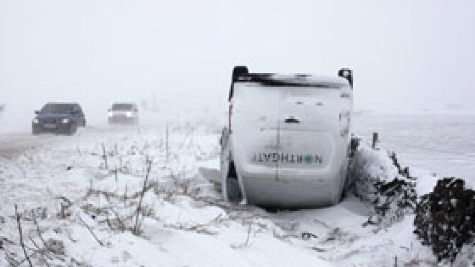 Ninsoarea închide şcoli în Marea Britanie