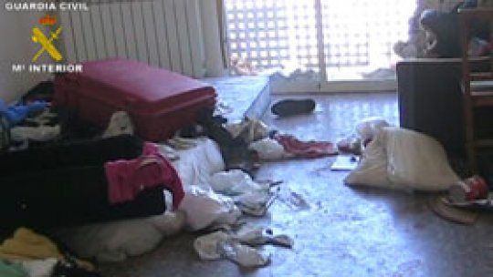Români trataţi ca sclavi în Spania
