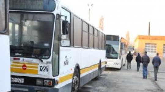 Autobuzele revin la traseul de bază în zona Berzei-Ştirbei Vodă