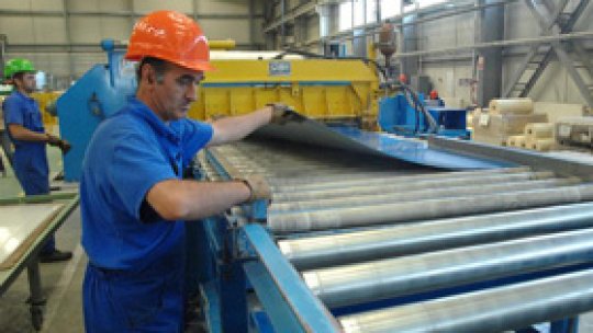 România, cea mai mare creştere a producţiei industriale din UE