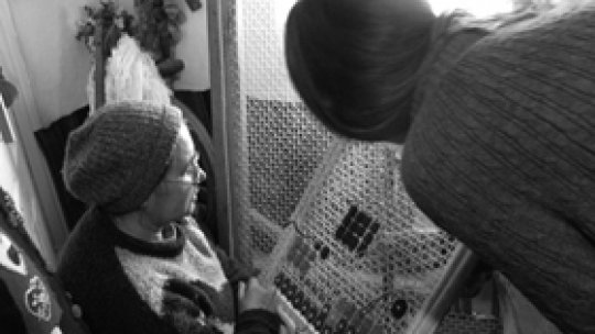 Ţesăturile tradiţionale, sursă de inspiraţie vestimentară