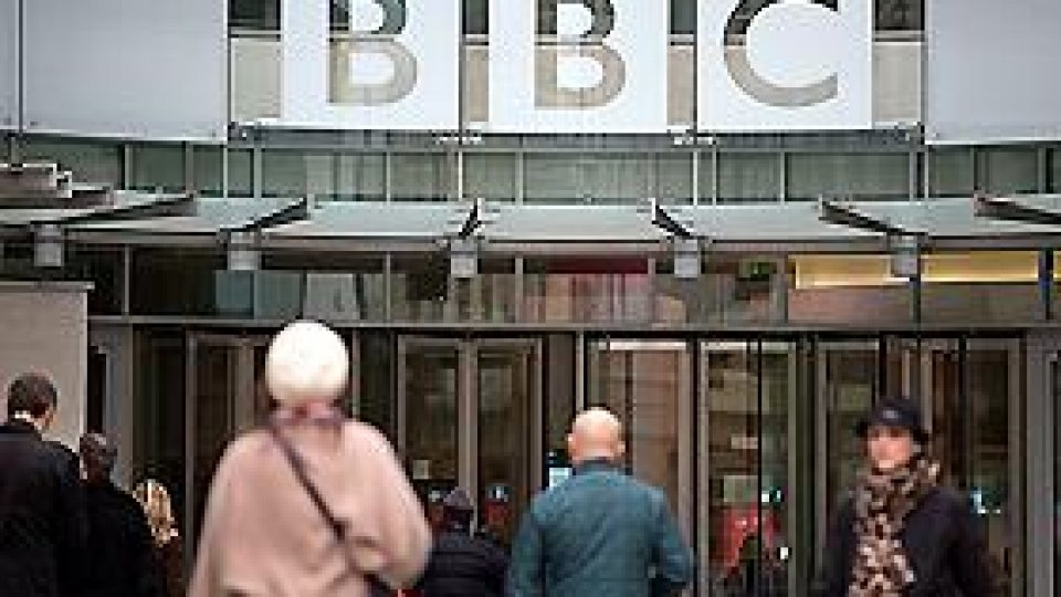 BBC  acuzat că "a folosit studenţi ca scut uman"