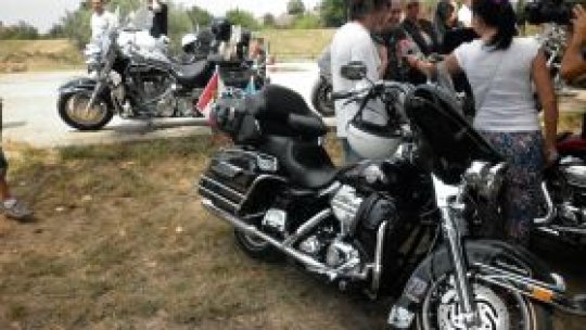 Motociclişti români jefuiţi în Franţa