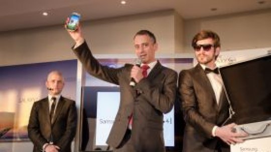 "Un telefon care le dă de gândit celor de la Apple"