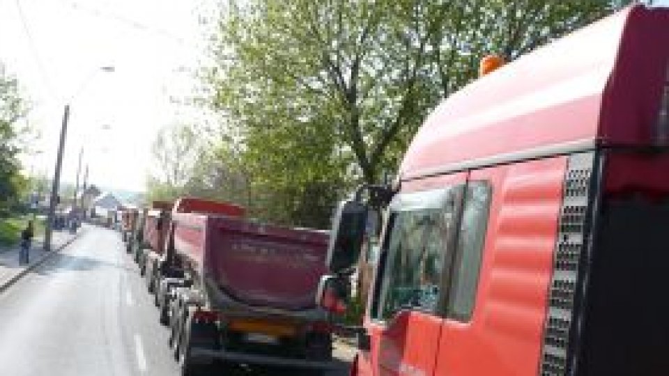 Coadă la punctul de trecere Bac de la Galaţi