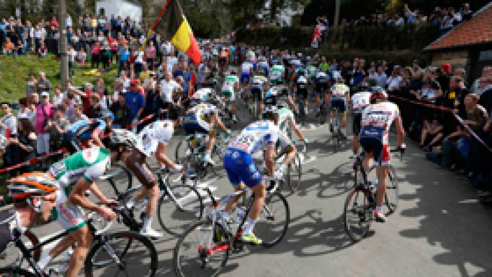 Medicul spaniol acuzat că a dopat ciclişti, condamnat