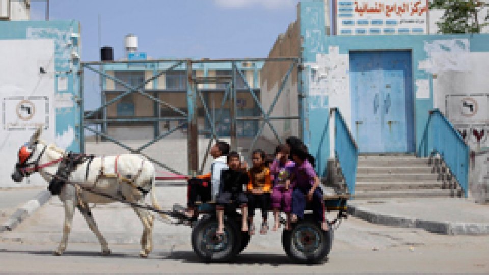 ONU suspendă distribuirea ajutoarelor alimentare în Fâşia Gaza