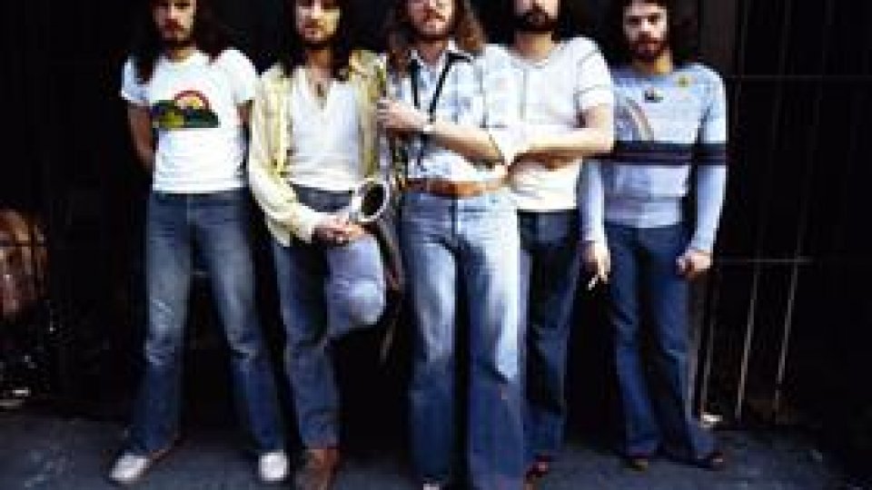 Ascultă noaptea - ediția 30 (8 aprilie 2013)