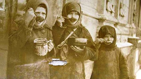 Refugiaţi, emigranţi din URSS către România interbelică