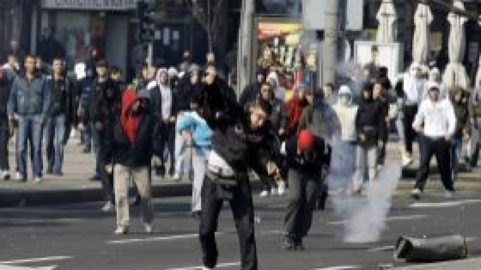 Proteste faţă de legea privind căsătoriile gay în Franţa