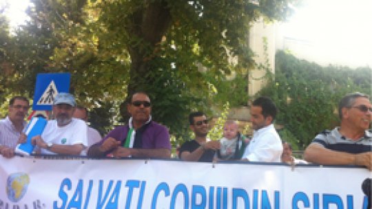 Protest în faţa Ambasadei Siriei