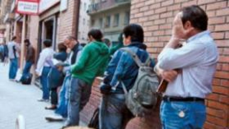 Primele disponibilizări convenite recent, aşteptate în Grecia