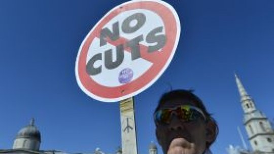 Reducerea salariilor şi pensiilor din Grecia, "de până la 30%"